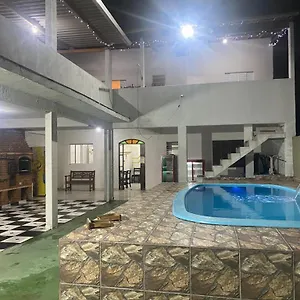 ótima Casa Com Piscina Em Praia Grande Casa de Férias